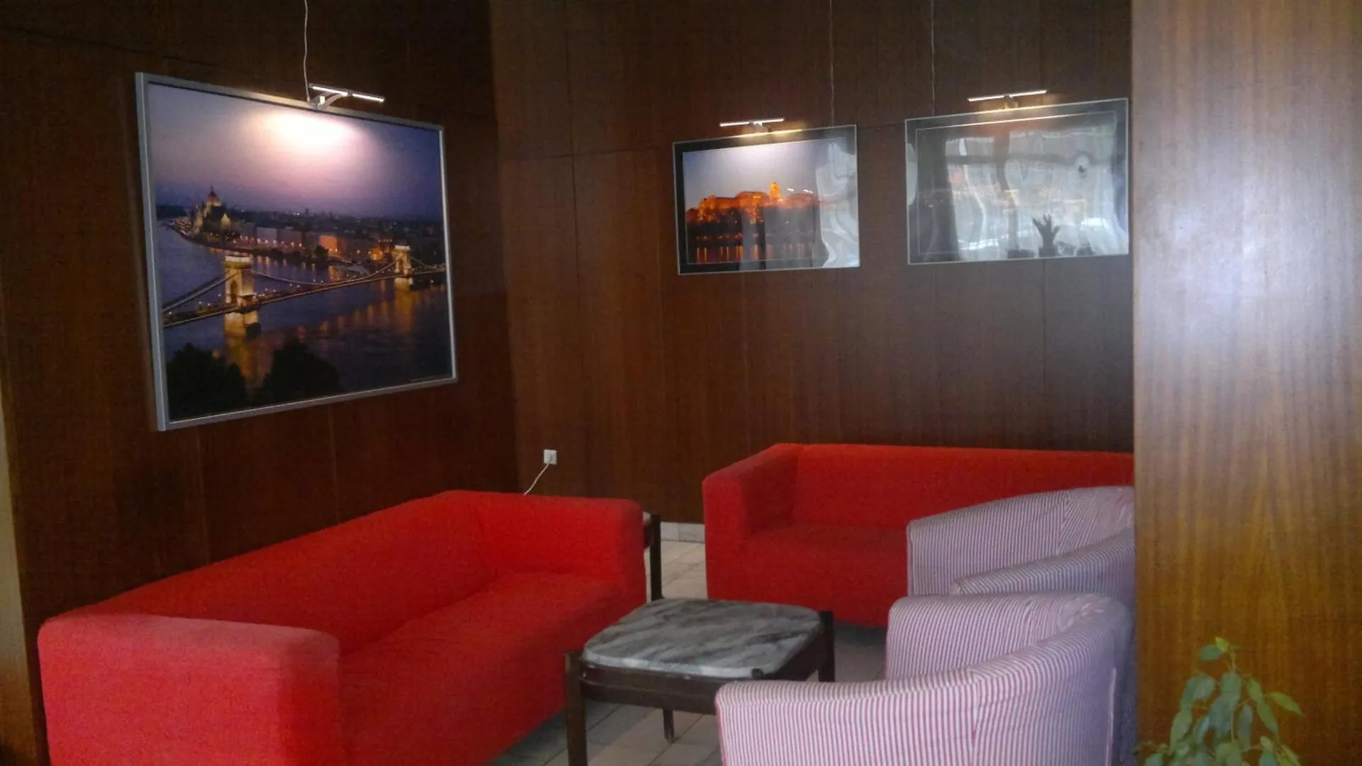Top Apartment بودابست المجر
